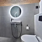 Taruilevi 3 Inc Hot Tub بيت للعطل *
